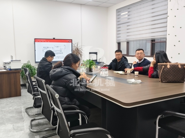 炭化爐業(yè)務(wù)再迎新機,與客戶面對面溝通